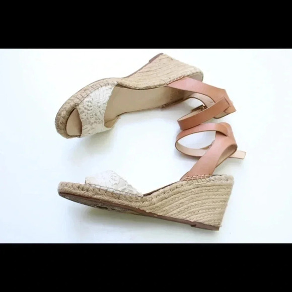 Vince Camuto espradille wedges - Picture 9 of 13